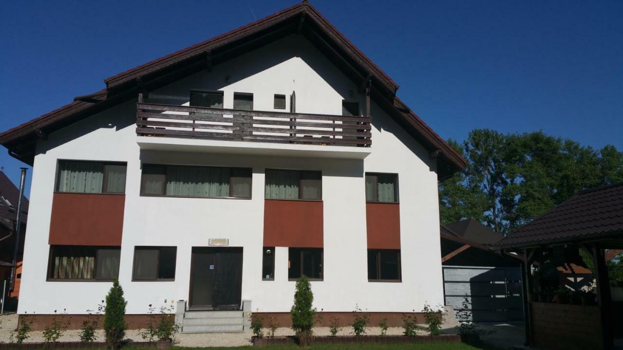 Rosenville Risnov Exterior photo